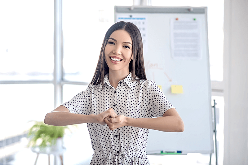 İŞARET DİLİ TÜRCÜMANLIĞI VE ÖĞRETMENLİĞİ KURSU