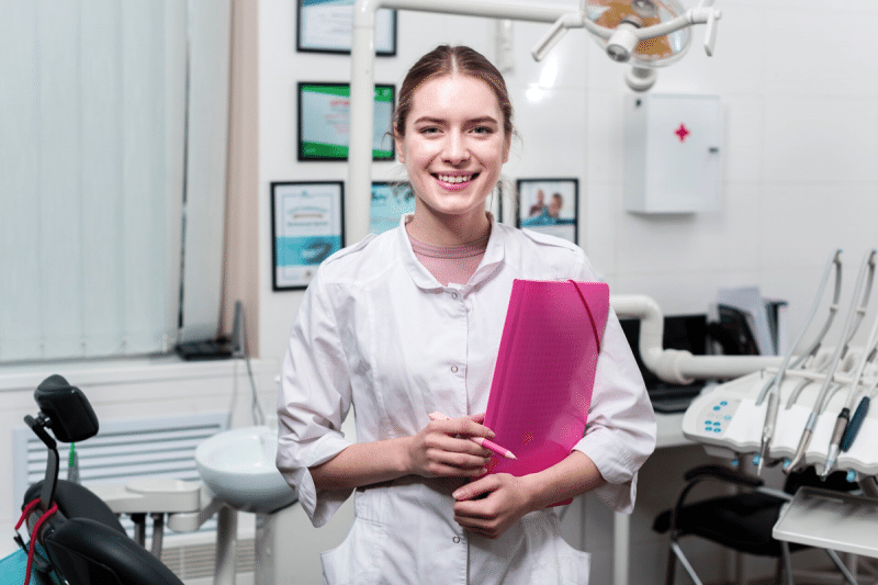 DİŞ HEKİMİ ASİSTANLIĞI KURSU